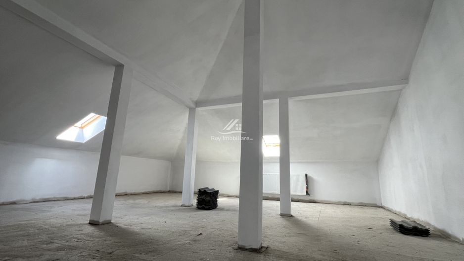 Duplex Modern și luminos 6 cam. la vânzare în Șelimbăr zona Trifoiului - Poză 8