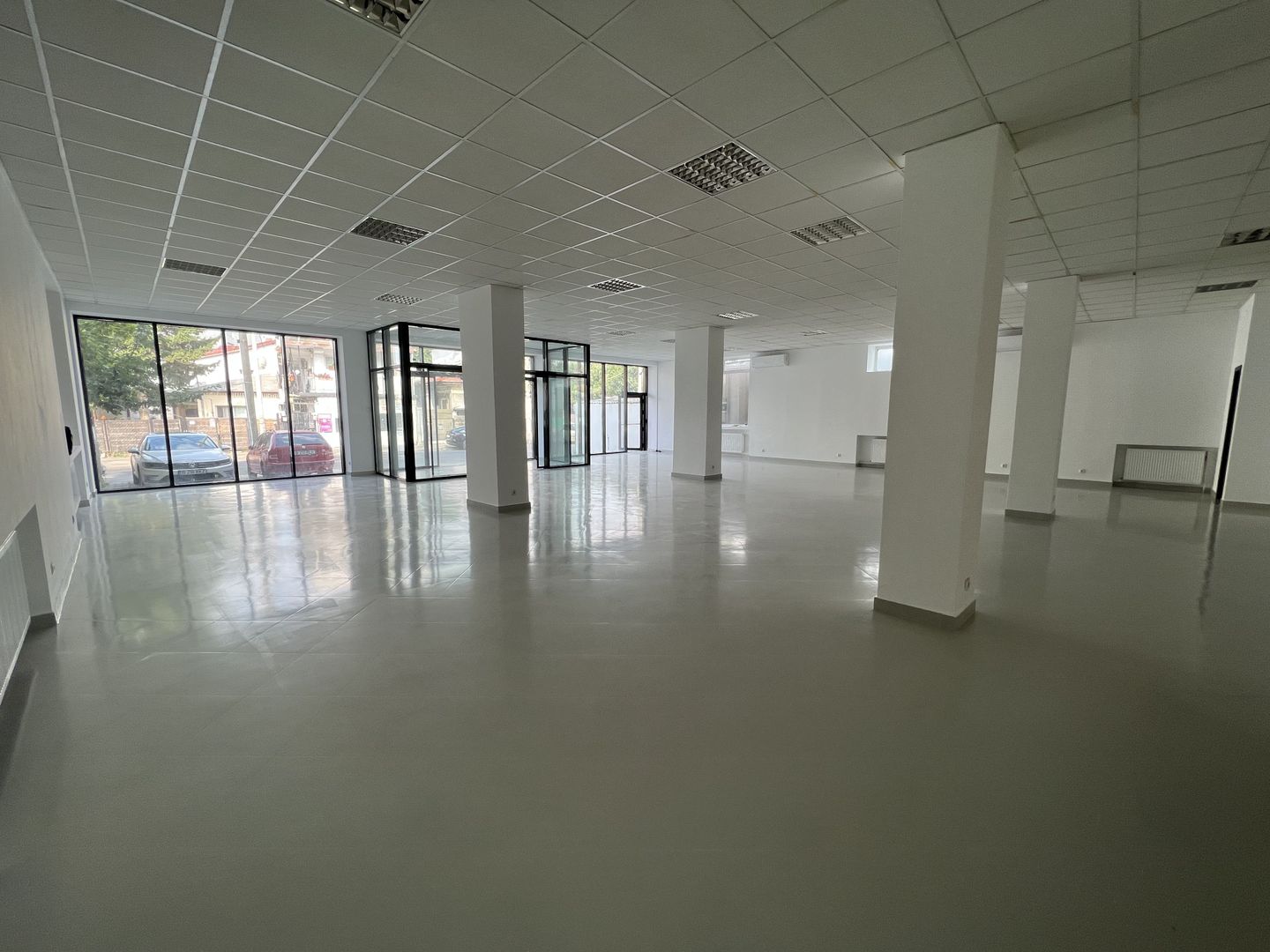 Spatiu comercial mare - Crangasi (aproape de piata, metrou) - Poză 11