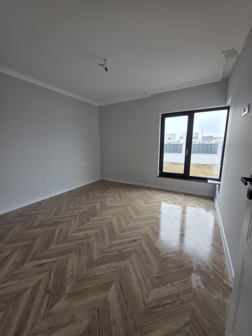 Casa zona Metro - Poză 10