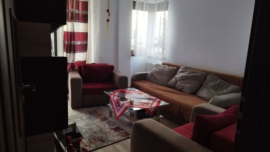 Apartament 3 camere de vanzare Drumul Taberei - Poză 1