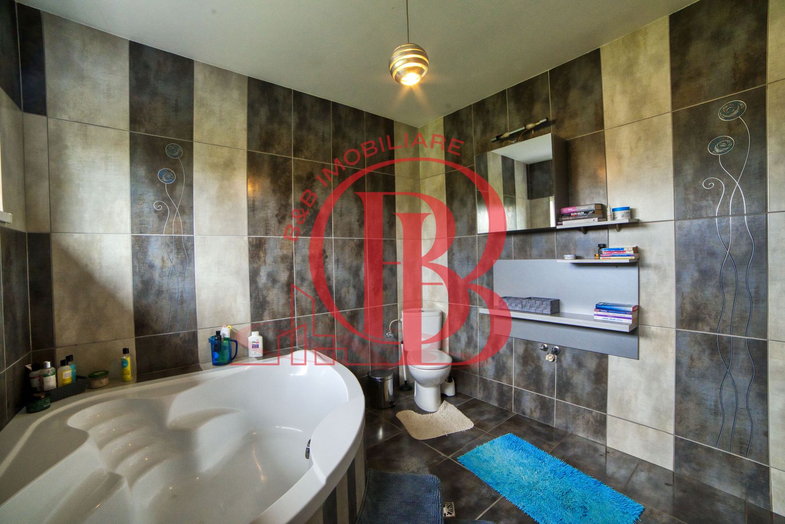 Casa complet mobilata 5 camere 3 bai curte generoasa - Poză 34