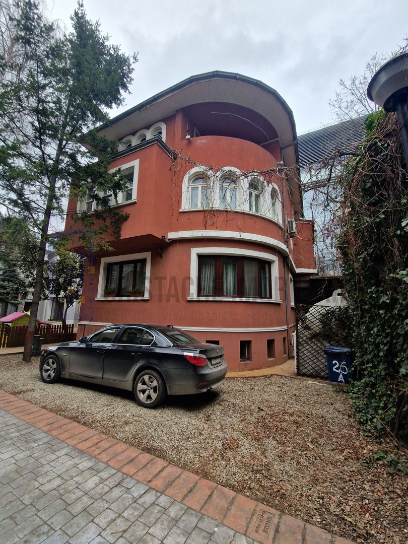 Vila S+P+2, cu suprafata utila 350 mp, Calea Grivitei - Poză 5