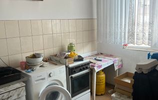 Garsonieră 25,2 mp  Etaj 3 Bucătărie separată ,Strada Polonă