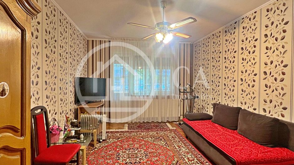 Apartament cu 3 camere de vânzare B-dul Magheru, Oradea - Poză 1