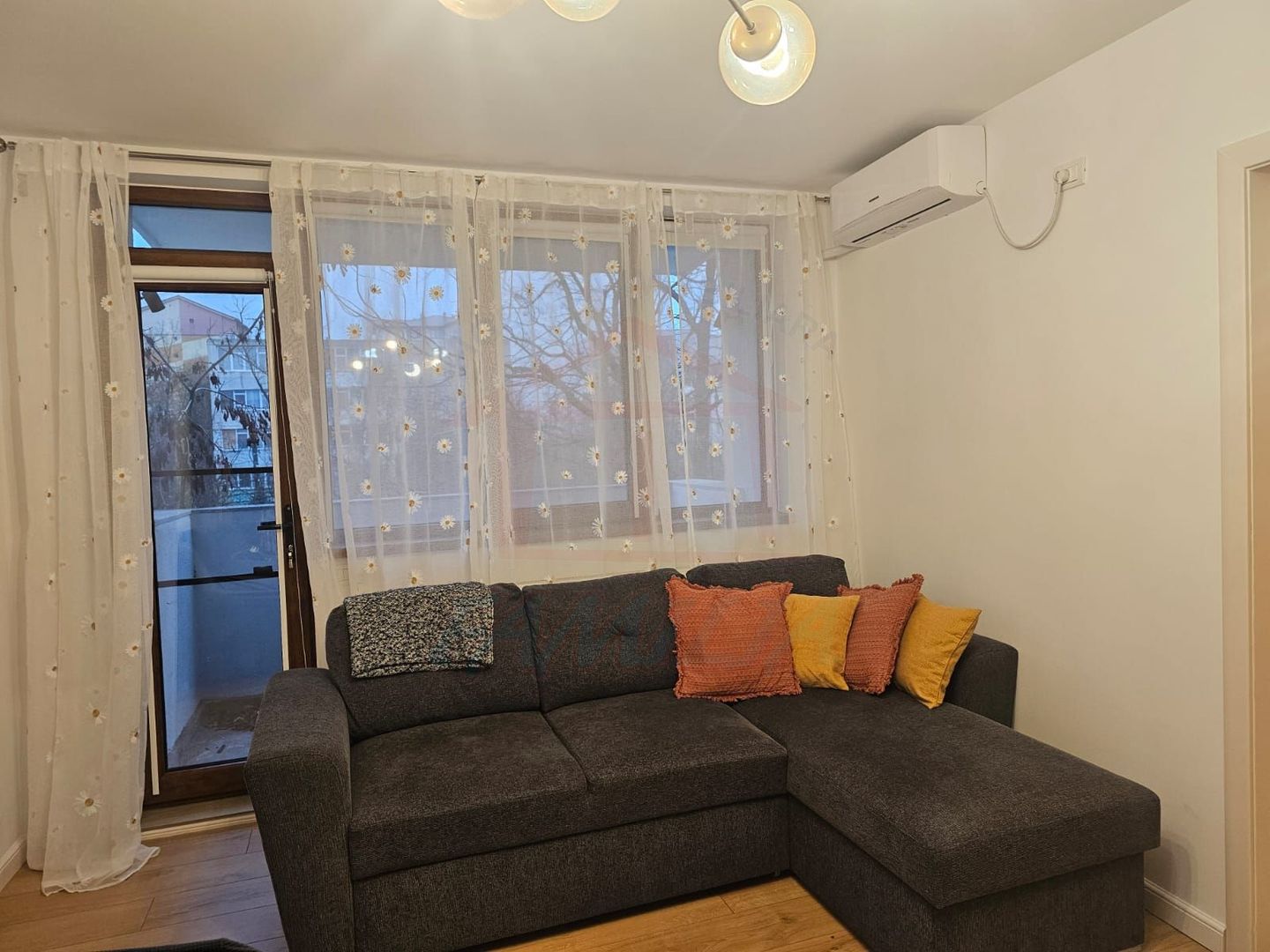 De vanzare apartament 3 camere, Tiglina 1, 61 mp, 88.000 Euro - Poză 11