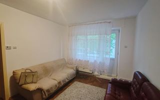 2 Camere SemiDecomandat - ETAJ 1 - Zona Podu Ros - Poză 1