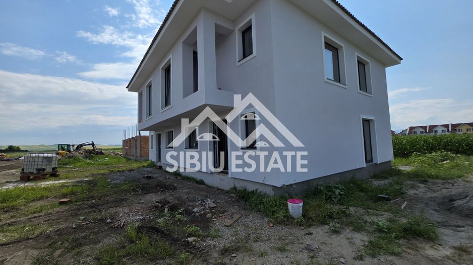 Duplex nou in Sura Mica, 4 camere, 3 bai - Poză 3
