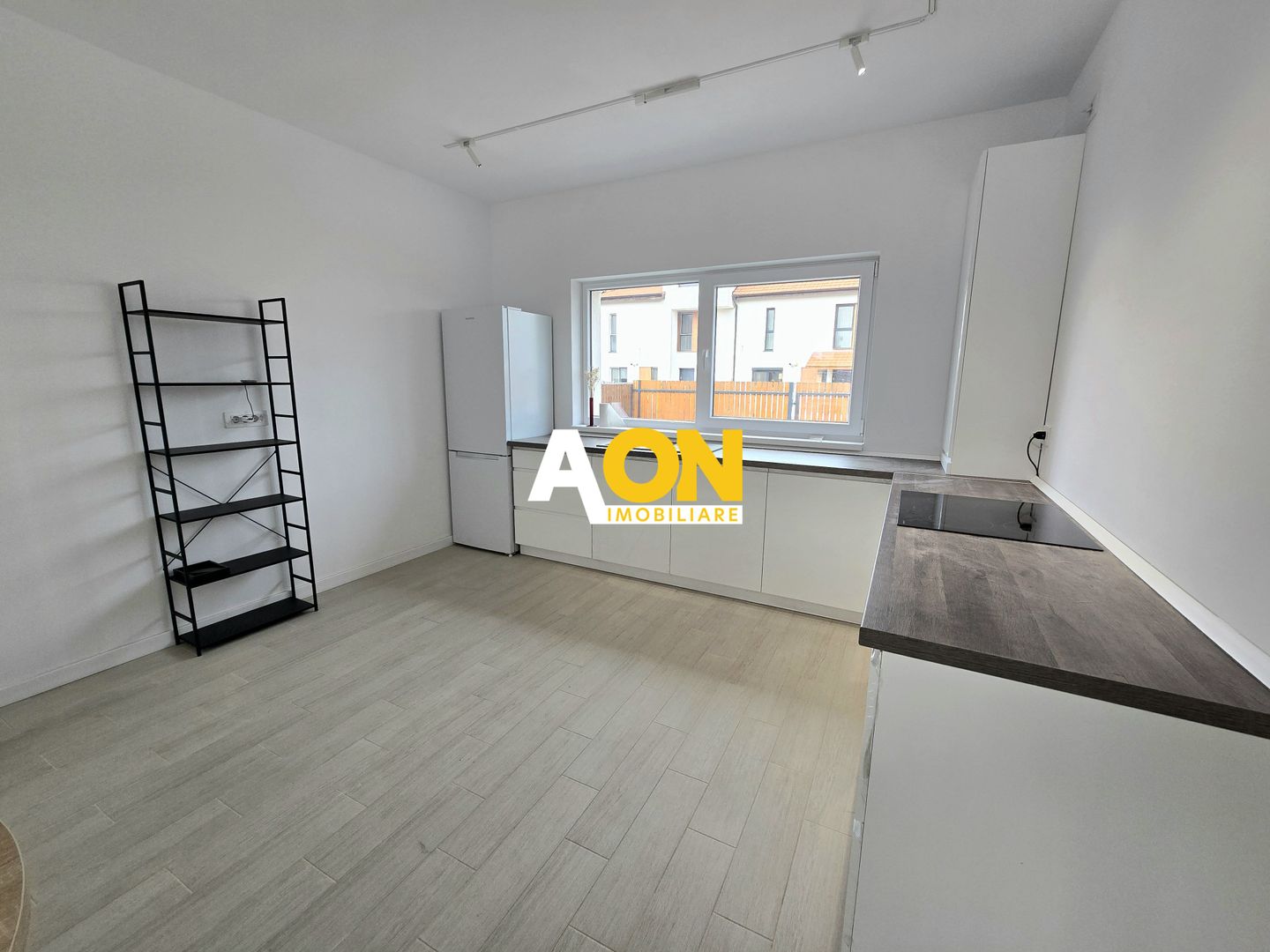 1/2 Duplex, 4 Camere, Complet Mobilat, Zona Alba - Micești - Poză 5