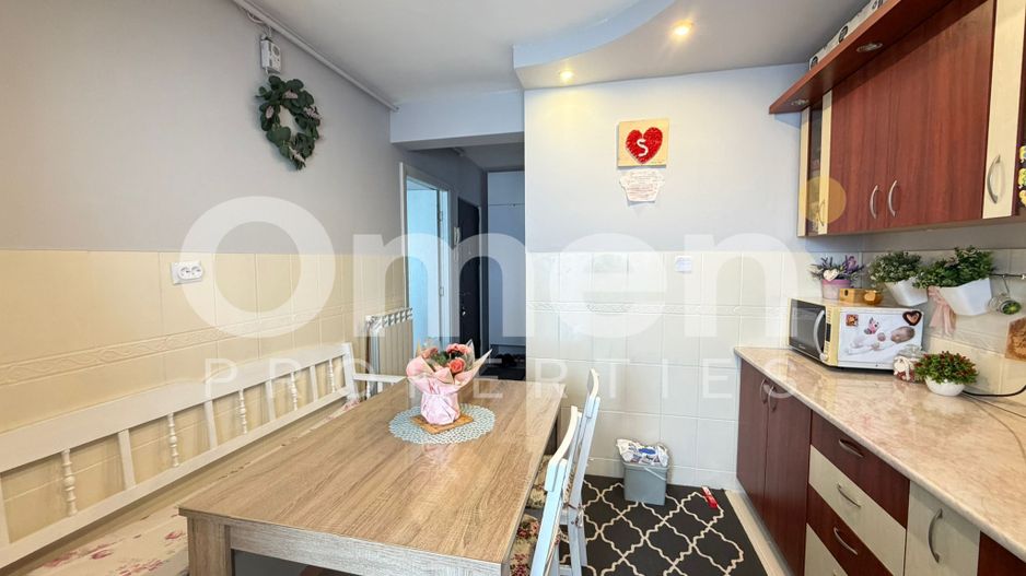 Apartament cu 3 camere decomandat, etaj intermediar,  zona Lidl Hotvon - Poză 7