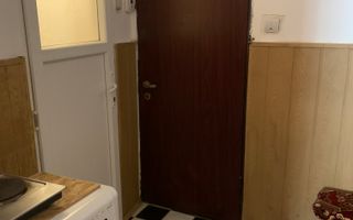 Garsoniera de inchiriat Zona Tractoru - Poză 8