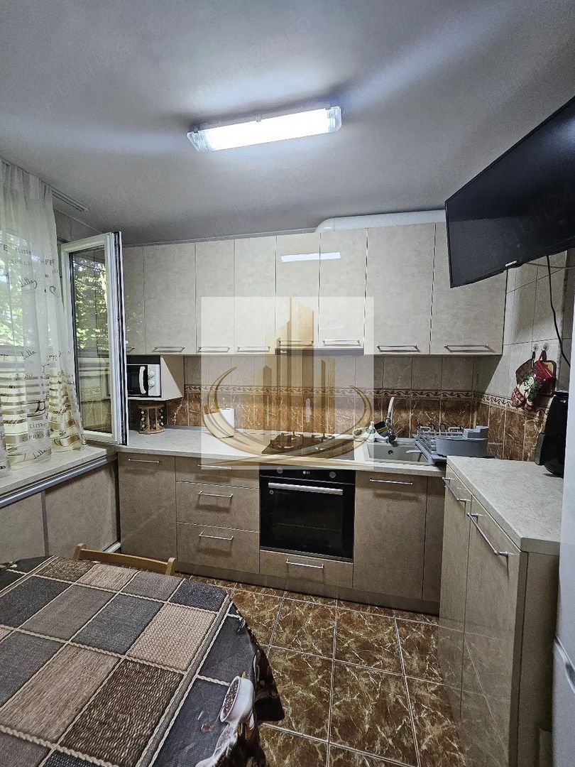 Apartament 2 camere decomandat - Poză 4