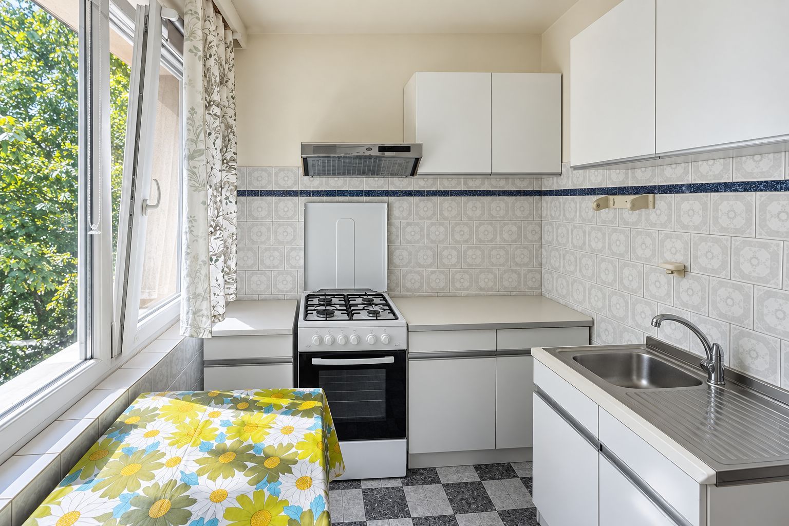 Apartament 3 camere- Piata Iancului - etaj 3-  lângă metrou - Poză 1