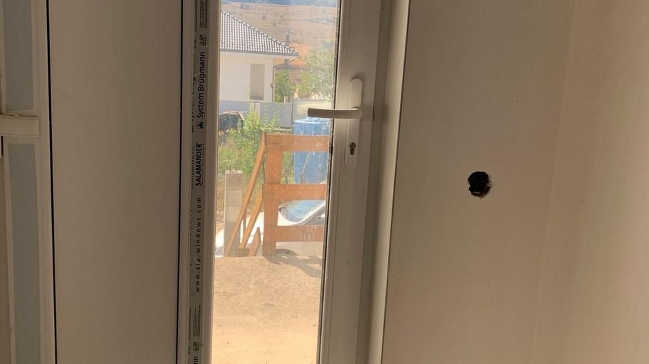 Casă cu teren – Zona Profi Chinteni | Casă nouă, semifinisată | Garaj si Terasa - Poză 6