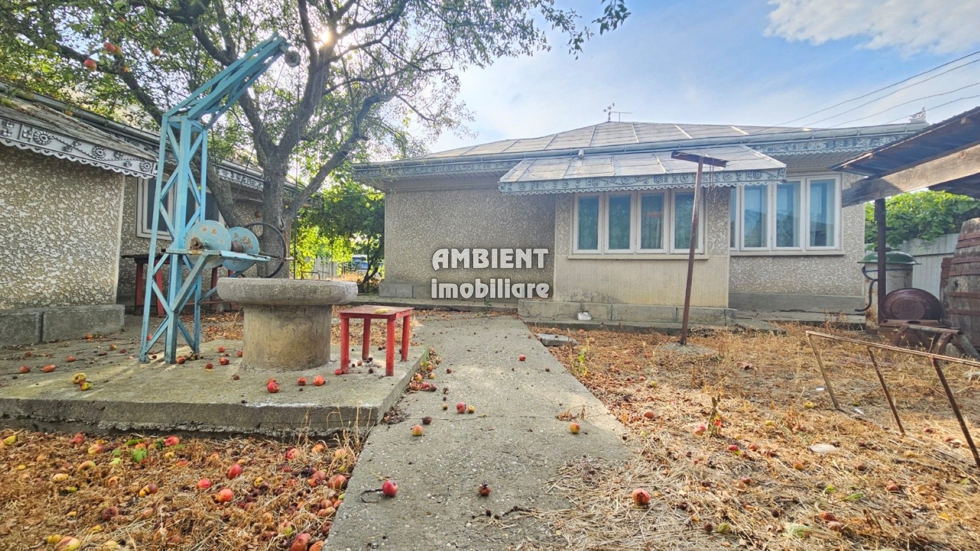 CASA cu anexe și garaj, teren 1.200 mp, zona MOARA GRECILOR; - Poză 1