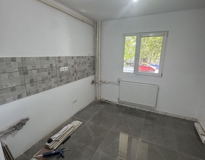 Vanzare Apartament 2 Camere Calea  Vitan intersectia Mihai Bravu - Poză 5