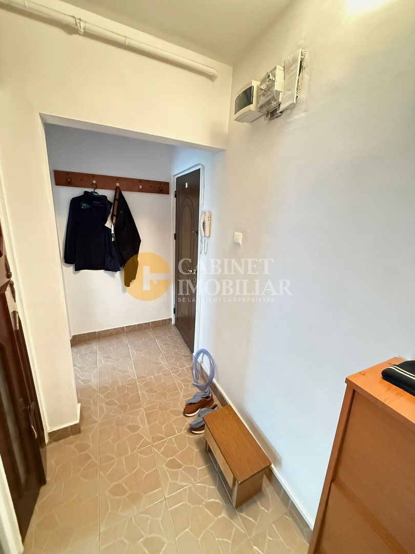 3 Camere Semidecomandat- Etaj 2 - Mobilat/Utilat - Zona Dacia/Bicaz - Poză 9