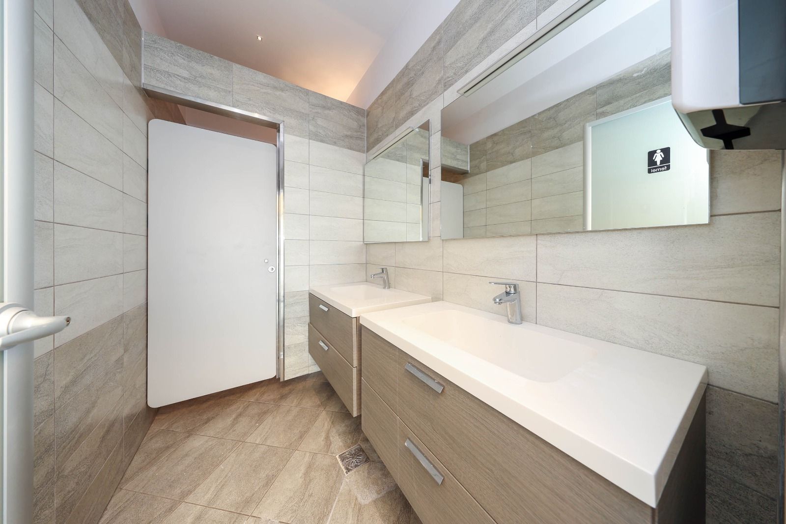 Clădire de birouri și centru de date – Oportunitate exclusivă in Brasov - Poză 18