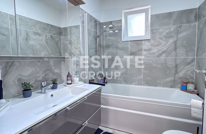 Casa Parta, mobilata modern - Poză 11