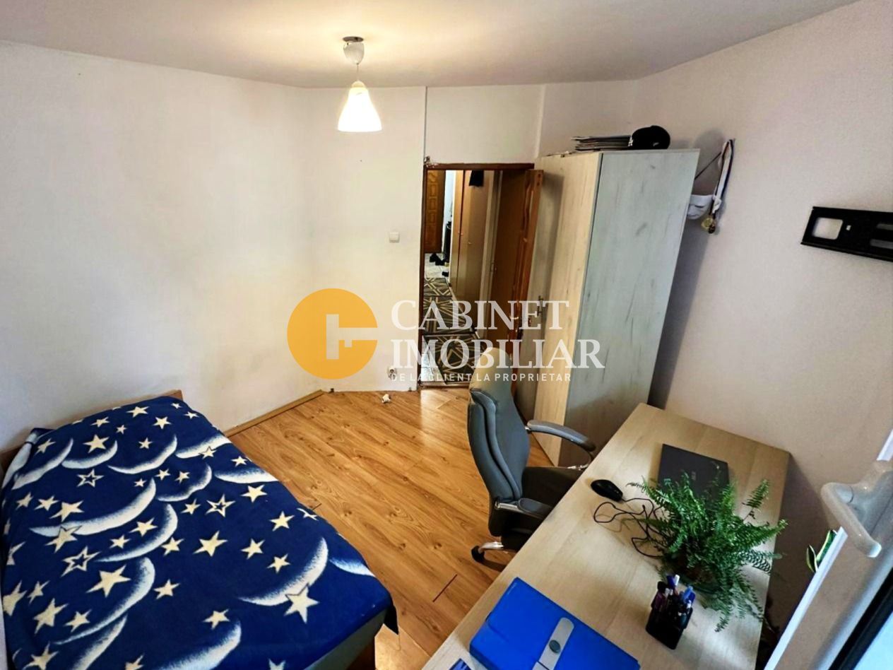 3 Camere Decomandat - Bloc 1980 - Zona Canta - Poză 2