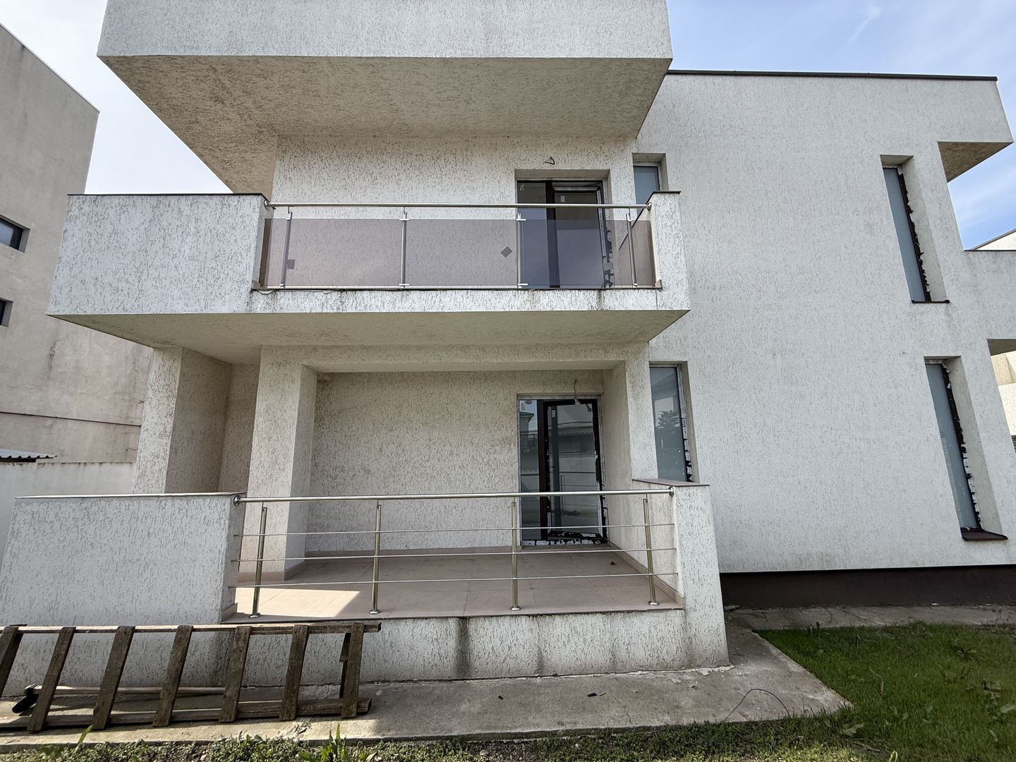 Vila 5 camere 163 mp construiți + teren 289mp - construcție 2023 - Poză 2