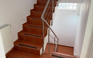 Clădire Multifuncțională 800 mp | Renovată 2024 | Ideală pentru Clinică, Birouri - Poză 20
