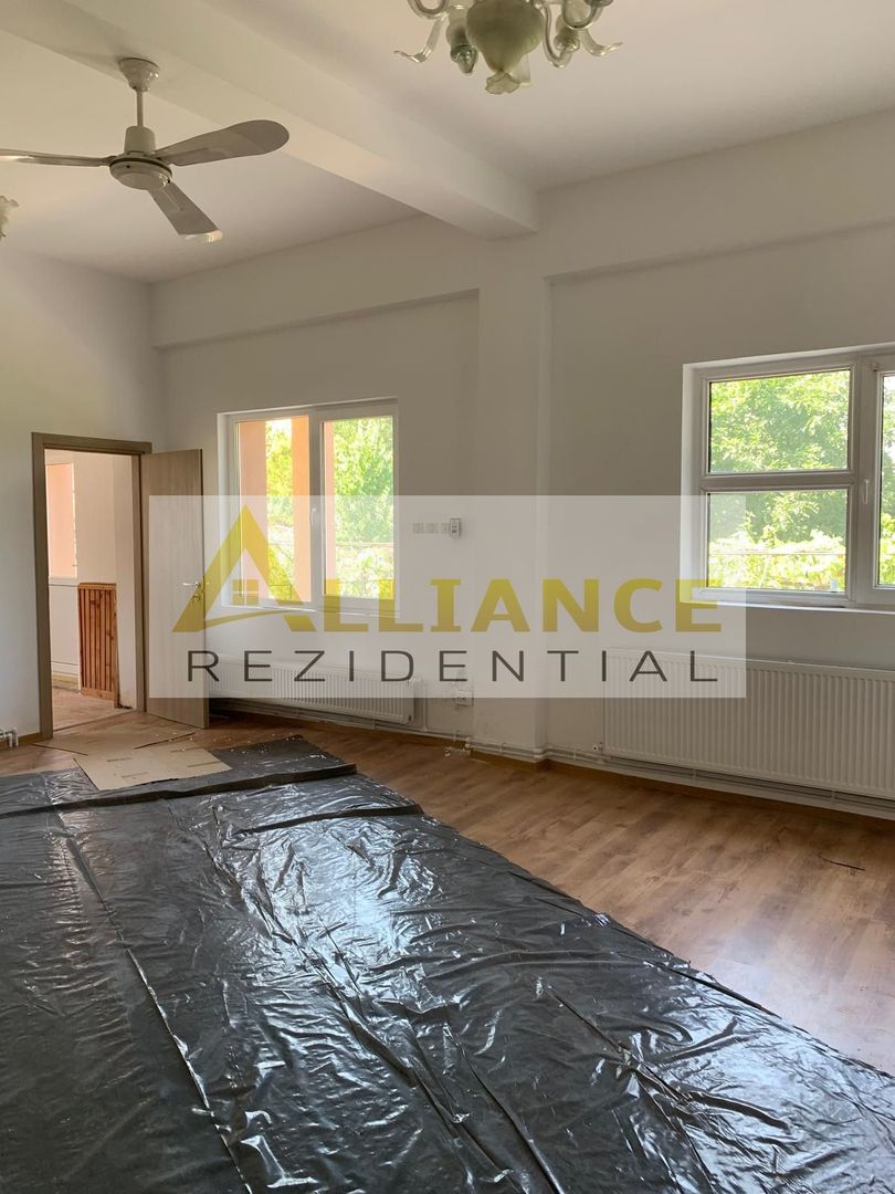 Catelu-Casa S+P+1+M - 14 Camere-1550 Teren - Poză 5