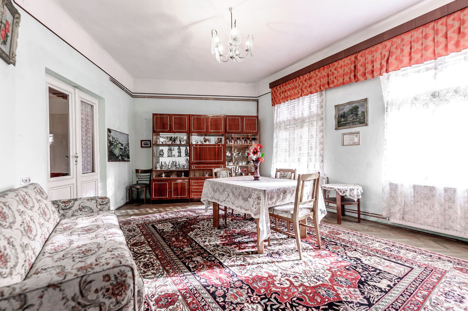 Apartament la casa cu 3 camere și Garaj - Poză 2