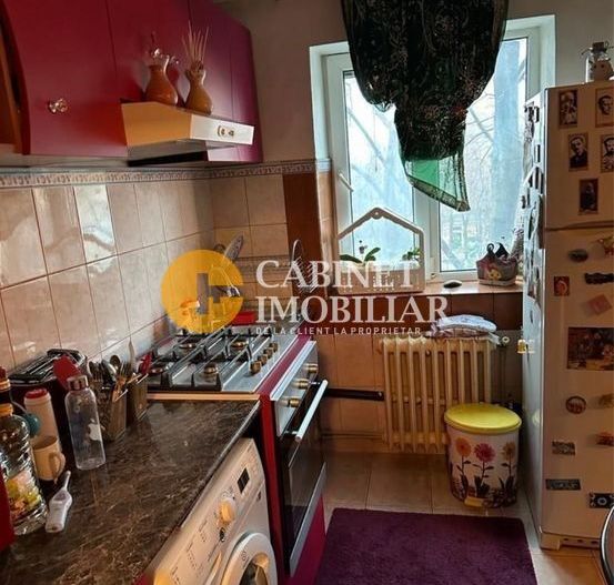 Tatarasi 4 camere etaj 3/4 - 90mp - mobilat - GARAJ - Poză 8