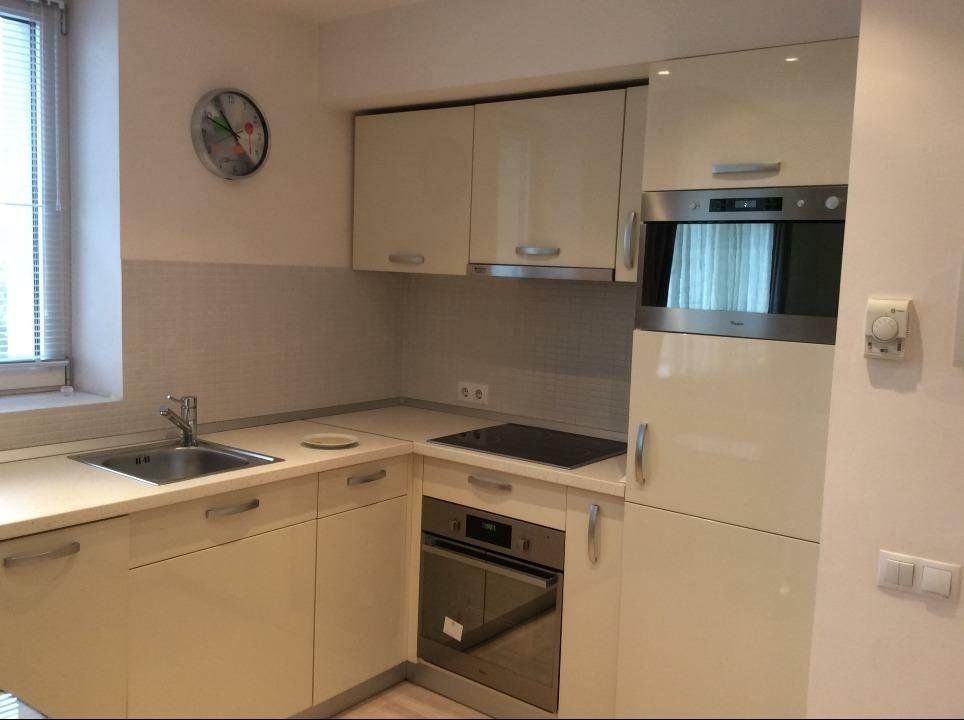 Ag BRASADAS vinde Studio de lux, ultracentral 2019 Etaj 5/9. - Poză 2