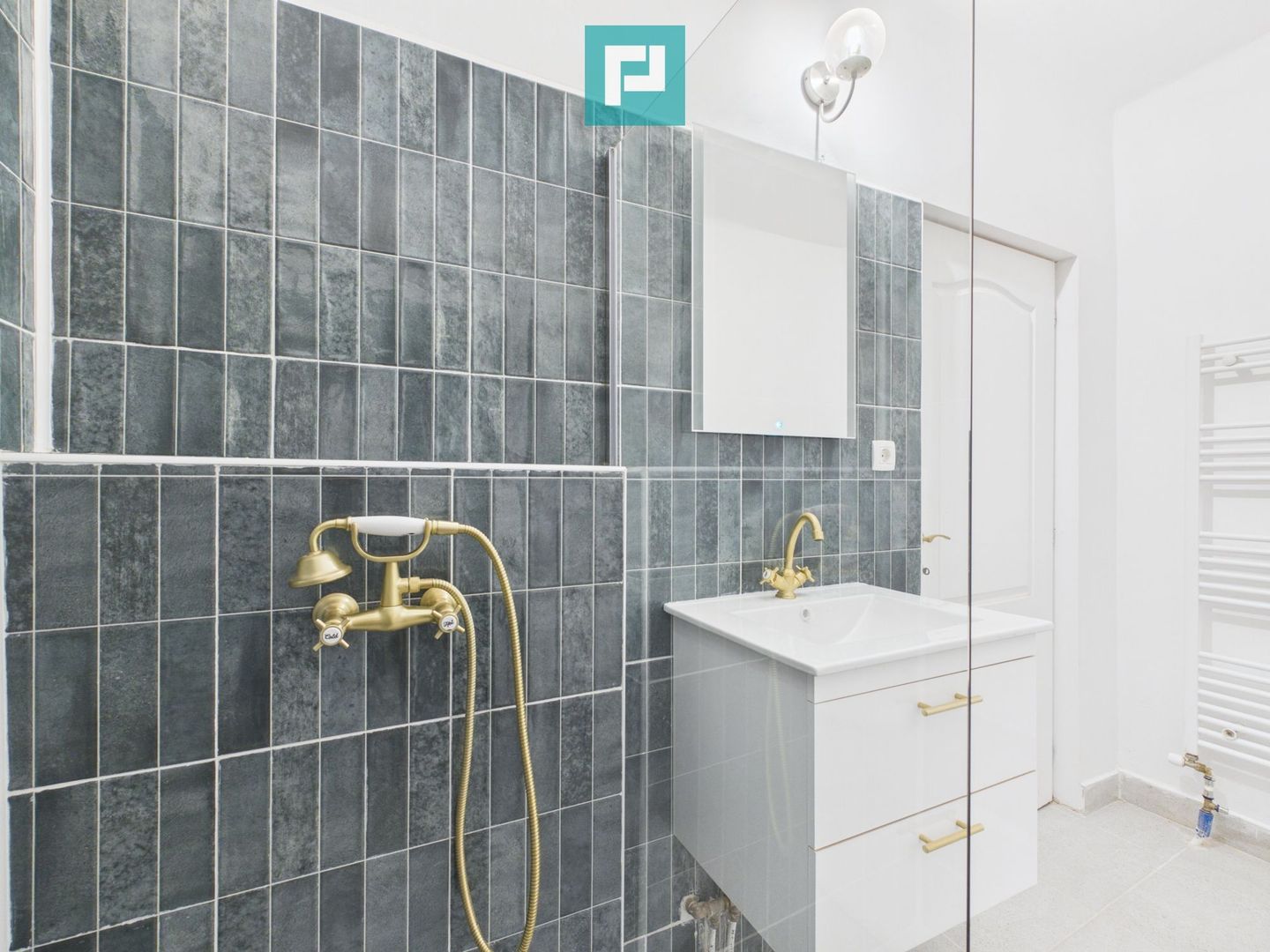 Casă renovată ultracentral | Str. Primăriei - Poză 13