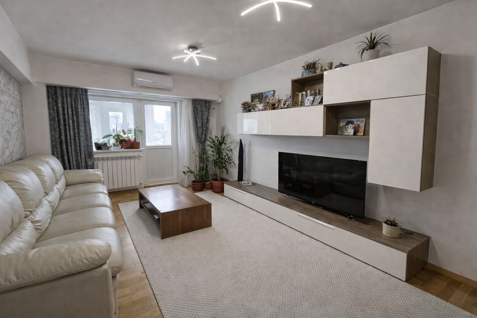 Apartament 3 camere | Piața Alba Iulia | Decebal |  Unirii - Poză 2