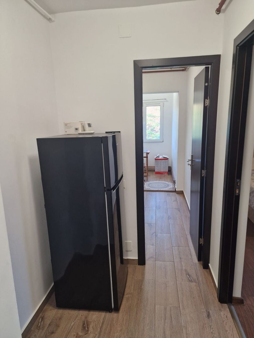 Garsoniera Superba Pajura Cu Centrala - Poză 6