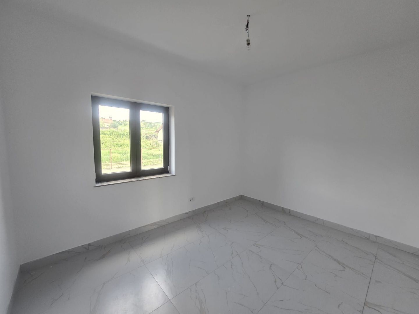 Casă Nouă Modernă de Vânzare –Sărata, Bacău,Confort, Spațiu și Liniste - Poză 18