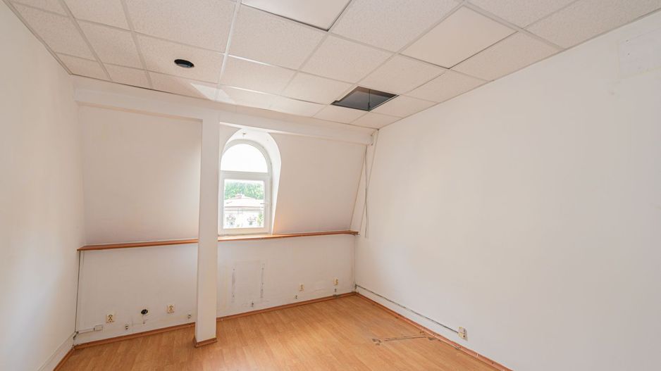Spațiu de inchiriat, pretabil birou, sali de dans/yoga, studio, 130mp - Poză 7