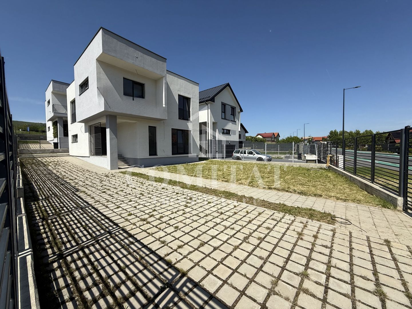 Casă individuală cu garaj zona Terra Gardens - Poză 3