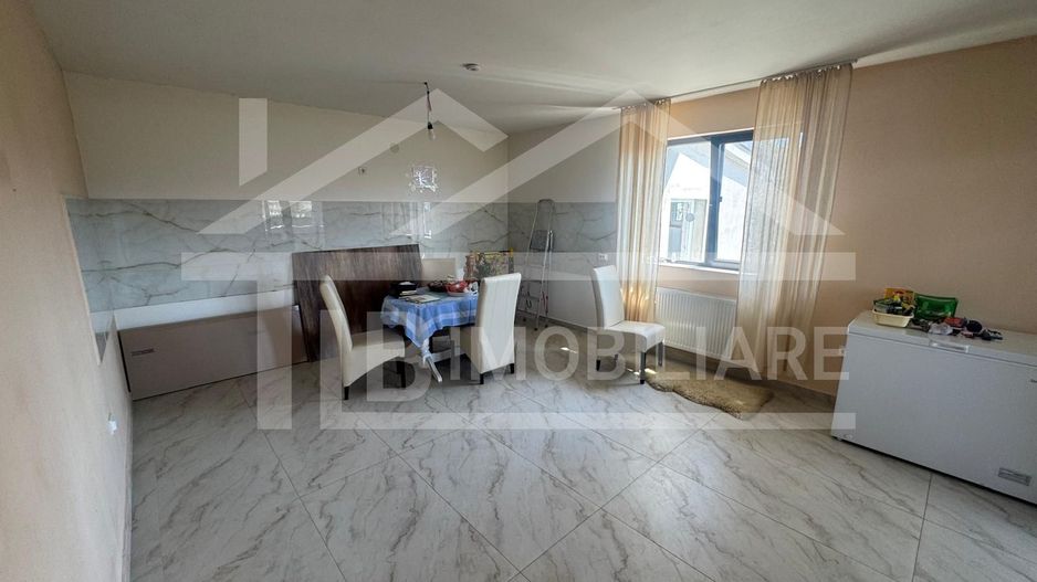 Casa individuala, 200 mp utili, 1399 mp teren, Zona Ernei - Poză 11