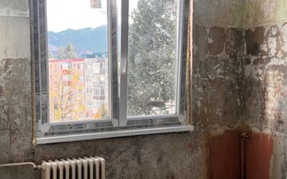 Garsoniera decomandata, 30 mp utili - zona Astra - Poză 1