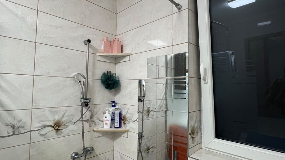 Apartament 3 camere,  decomandat - Poză 20