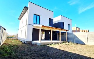 Oferim spre vanzare Case-Duplex cu 4 camere, situate in Giroc, zona buna - Poză 2