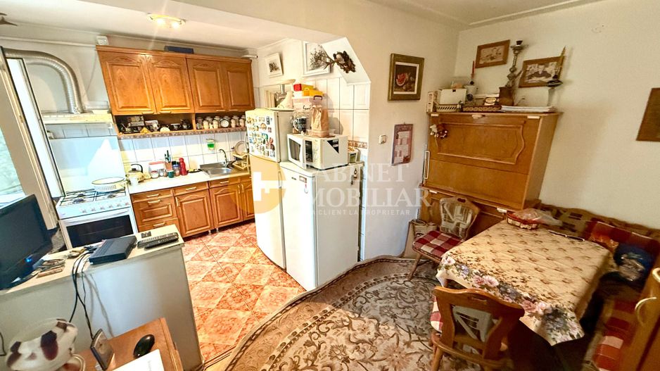 Apartament cu 3 Camere, 2 Bai - Etaj 3 - Zona Podu Ros - Poză 2