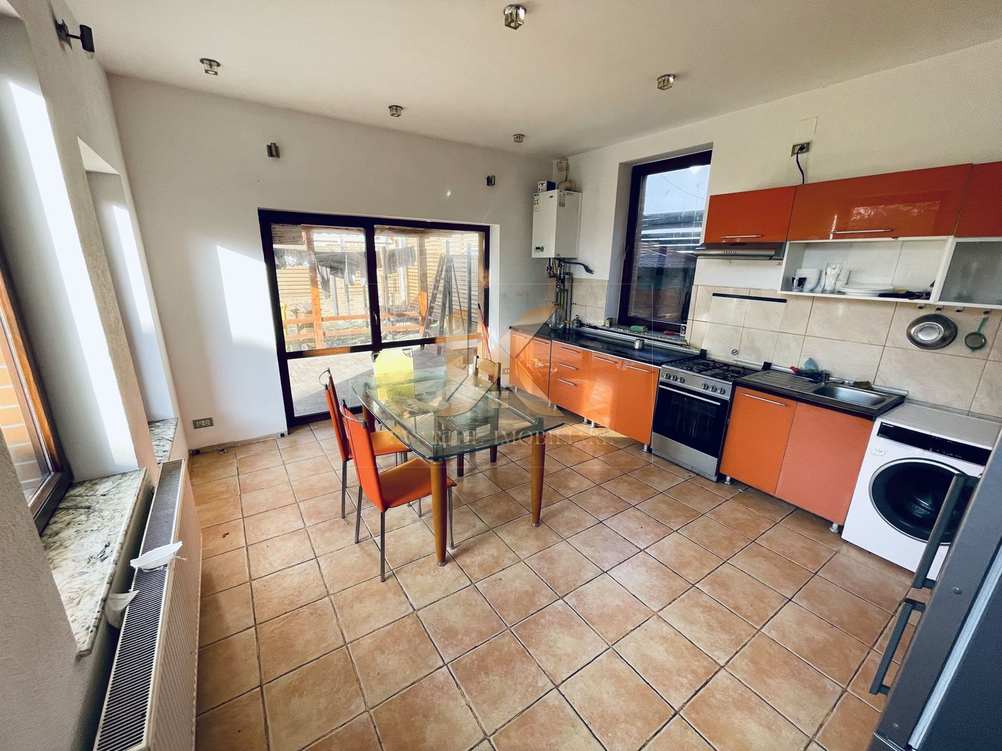 Vila superba cu 5 camere Zona Pârneava/Negociabil! - Poză 4