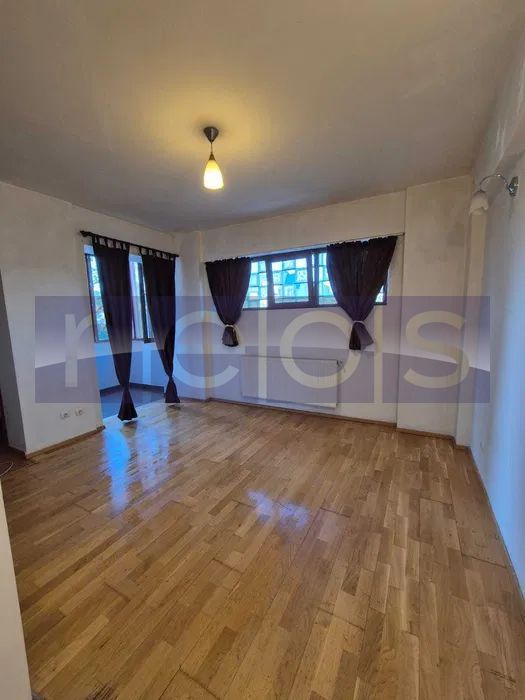 VANZARE GARSONIERA SPATIOASA I LIBERA I VALEA OLTULUI - DRUMUL TABEREI - Poză 5