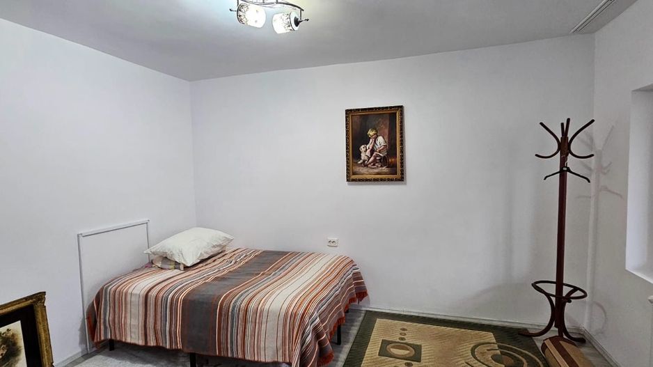 Casa centrala, recent reconsolidata – Strada Traian, Galati - Poză 8