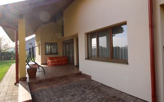 Casă / Vilă cu 5 camere de vânzare în zona Dumbravita - Poză 18