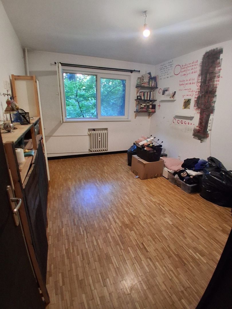 Drumul Taberei- Plaza Romania, apartament 4 camere  etaj 1/4 - Poză 1