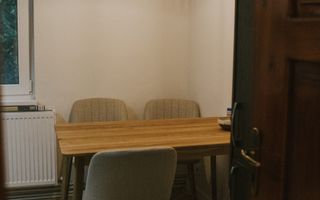 Apartament renovat recent, 3 camere – Cartier Tudor, lângă Școala 18 - Poză 5