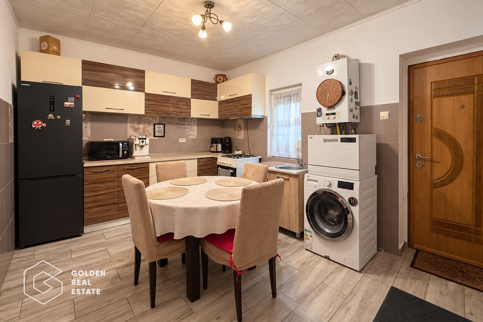 Apartament la casa cu terasa, zona Aradul nou - Poză 2