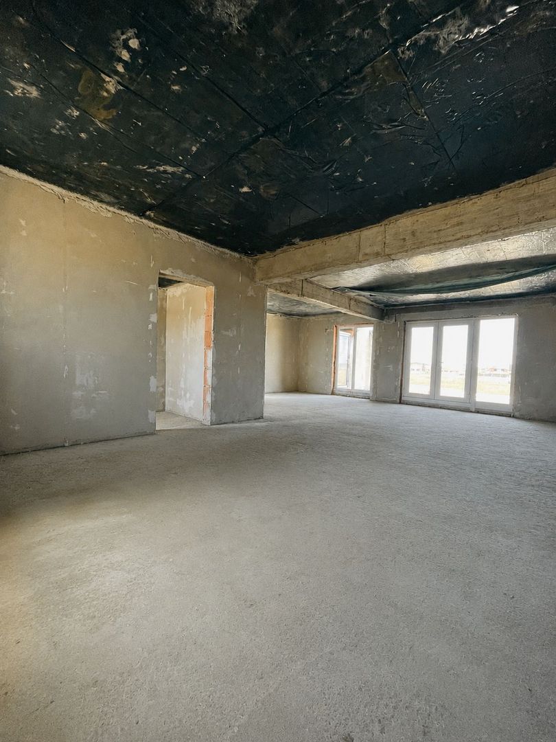 Casă parter semifinisatǎ Cihei– 500 mp teren - Poză 5