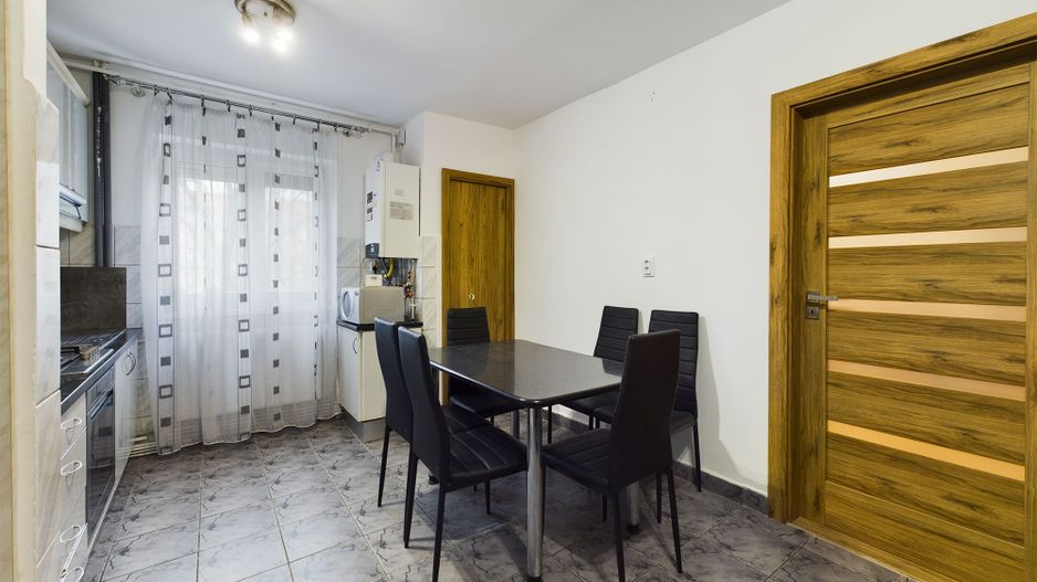 Apartament central cu 3 camere - Poză 3