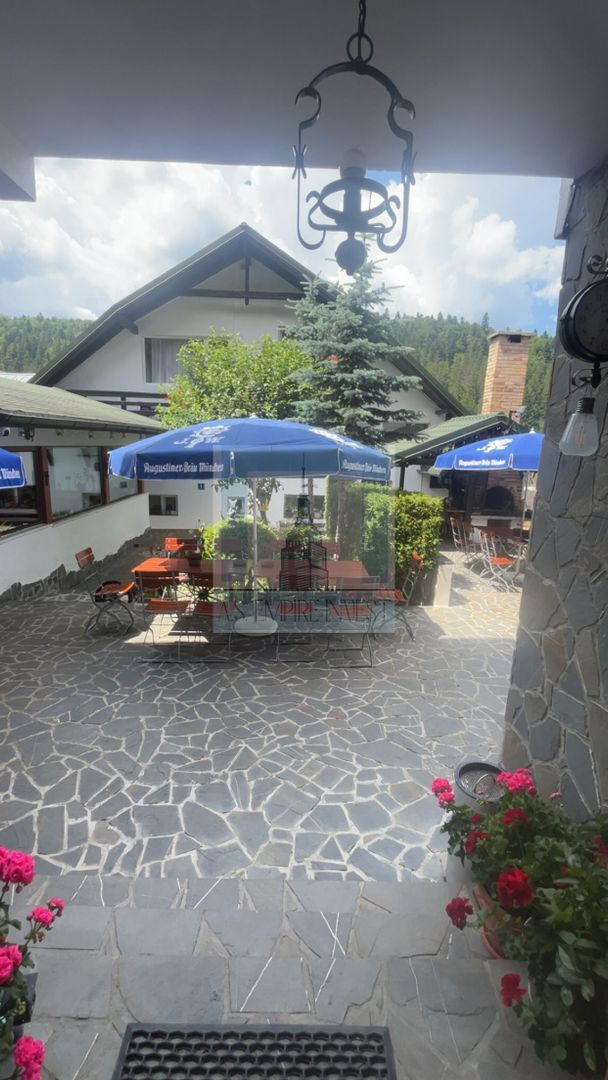Pensiune superbă de închiriat in Predeal - Poză 24